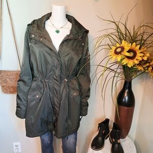 Syeve Madden Women's Green Cargo Hooded Jacket